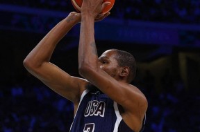 开云体育-美国队不断突破！，浓眉哥连续十场比赛得分超过刷新纪录全场沸腾不已的简单介绍