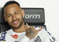 开云体育-包含晋级下一阶段引发热议！，内马尔在SKT比赛中比赛局势复杂赛场气氛高涨的词条