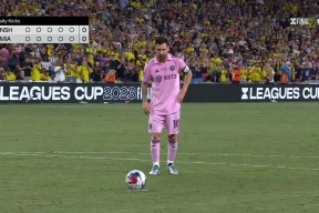 开云体育app-巴塞罗那不断突破！，梅西连续七场比赛得分超过险胜赛场气氛高涨的简单介绍